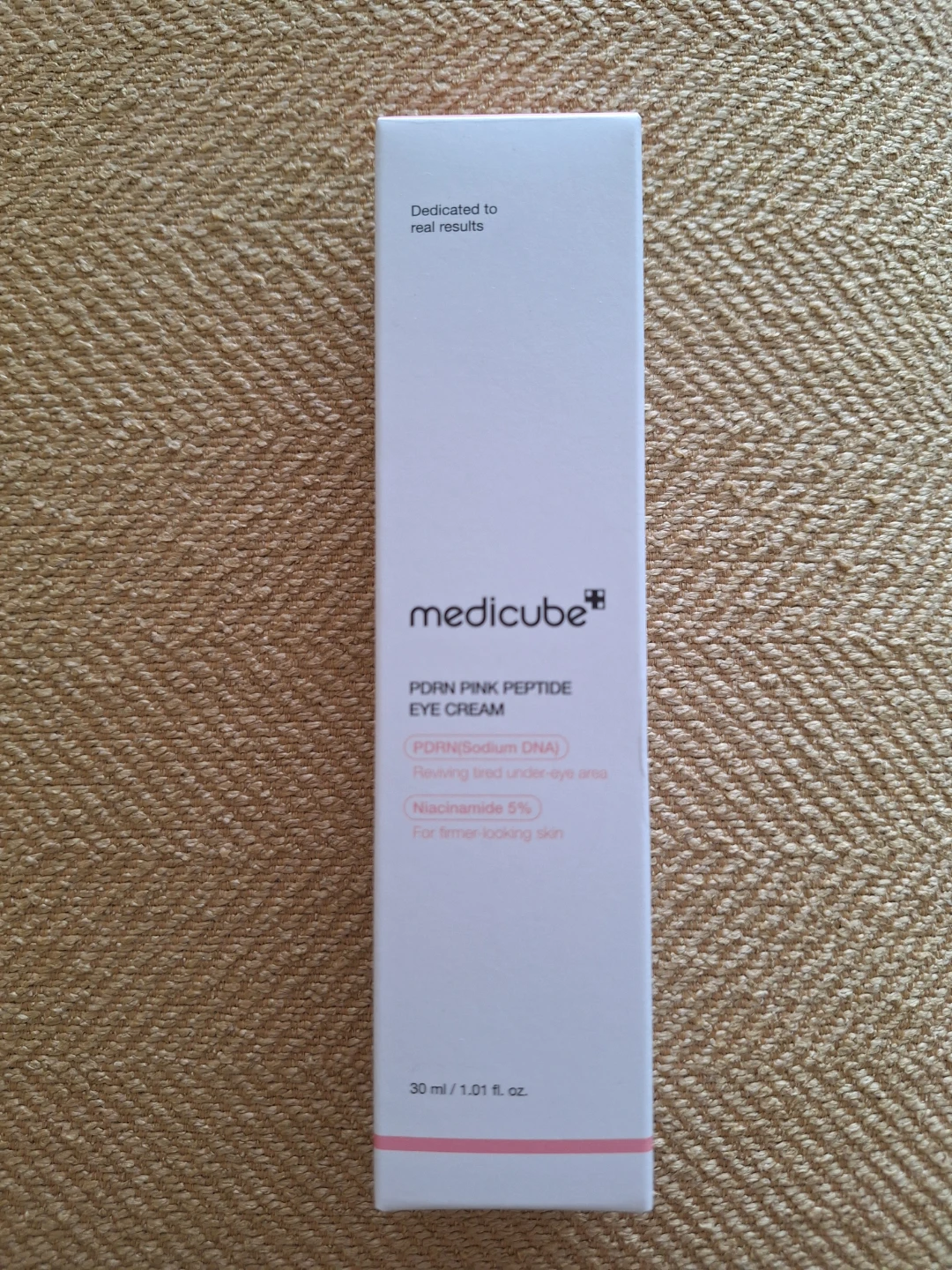 Medicube PDRN Pink Peptide Eye Cream