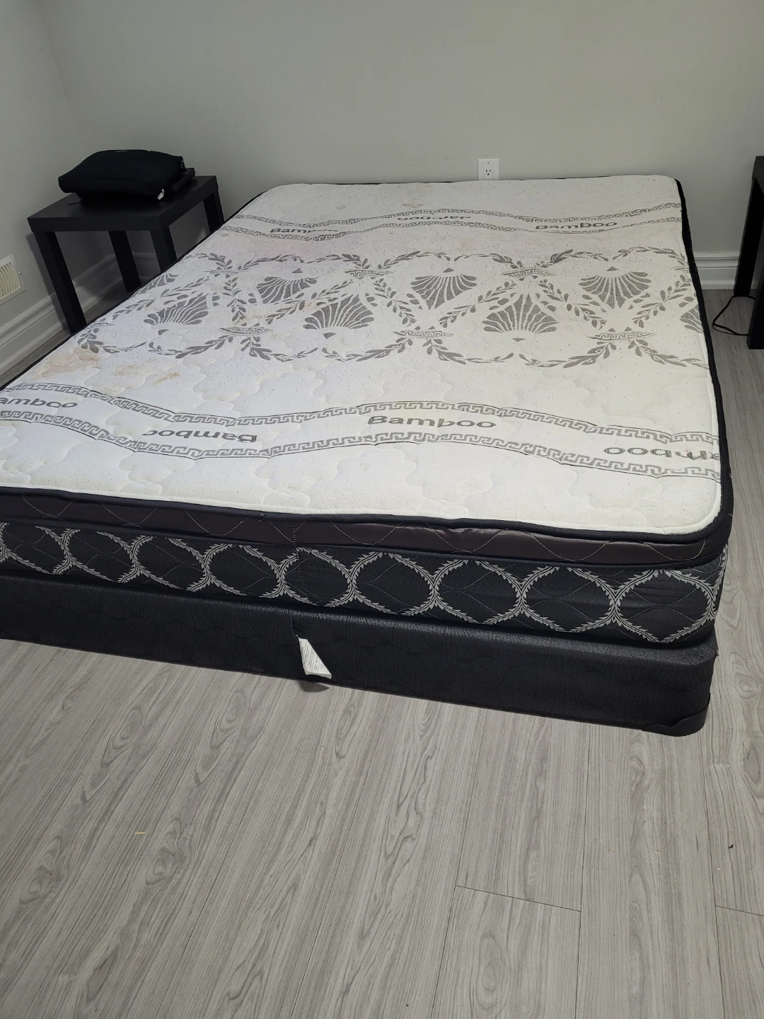 Bamboo Pillow Top Mattress and box spring - photo 2