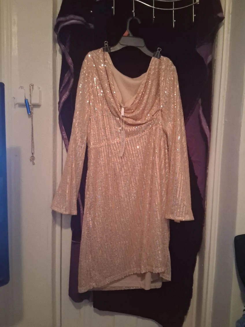 Get it out the closet - photo 3