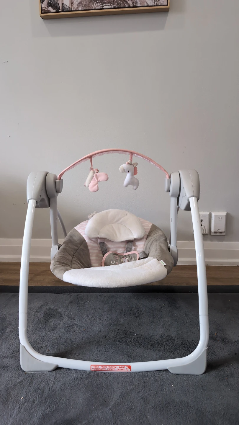 Baby swing for newborns