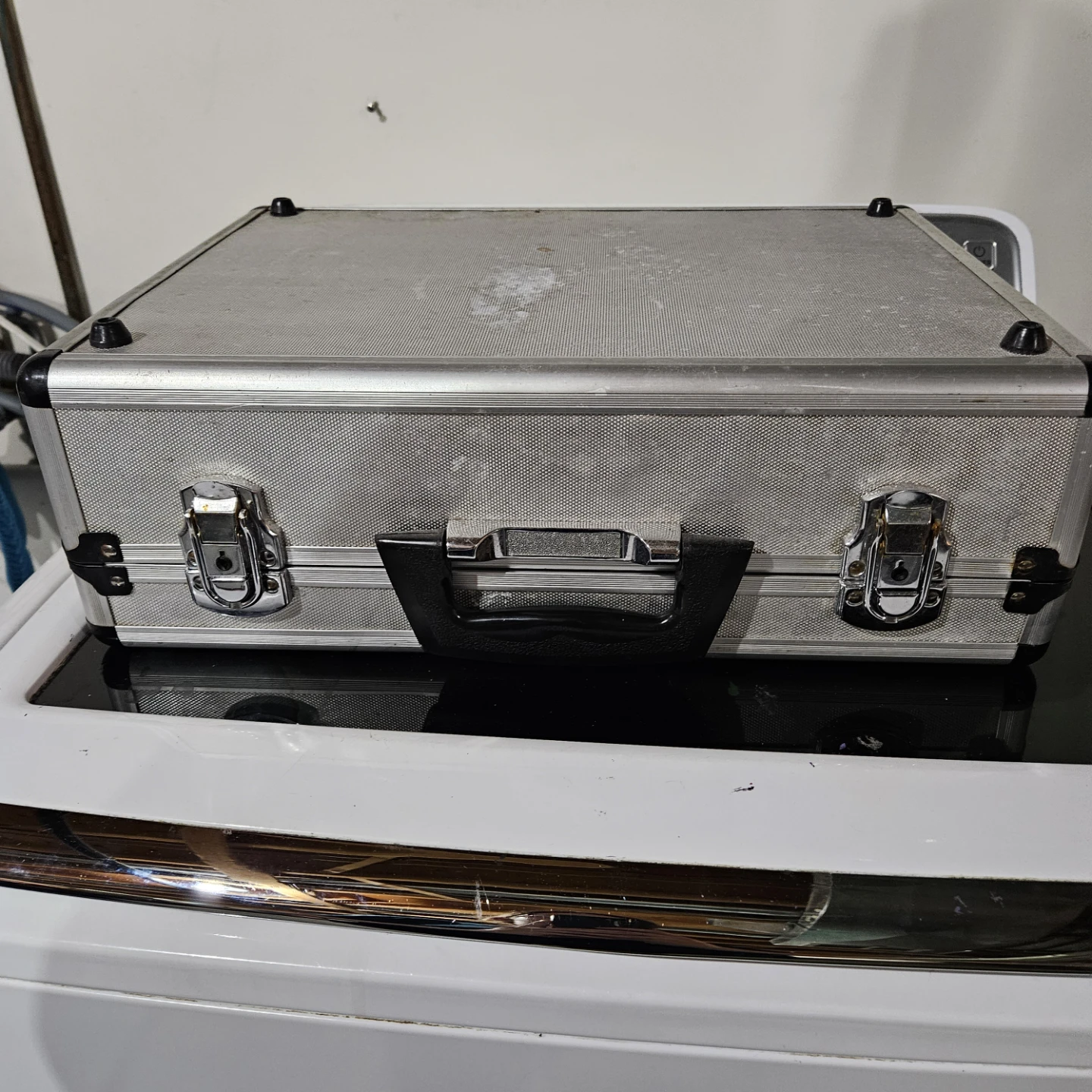 Silver Aluminium Carrying Case Briefcase