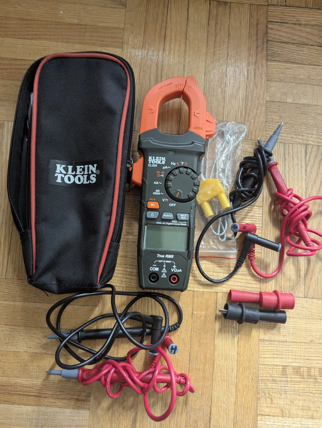 Klein CL320 Clamp Meter + case + leads