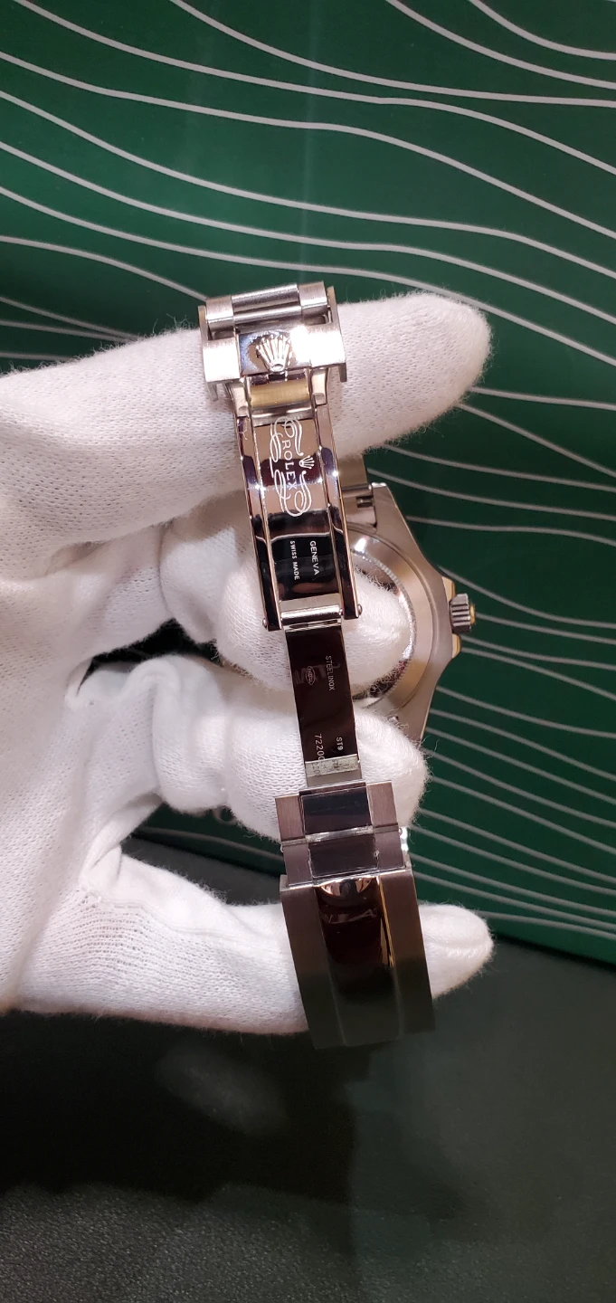 Steel Watch With Oyster-Style Bracelet - photo 3