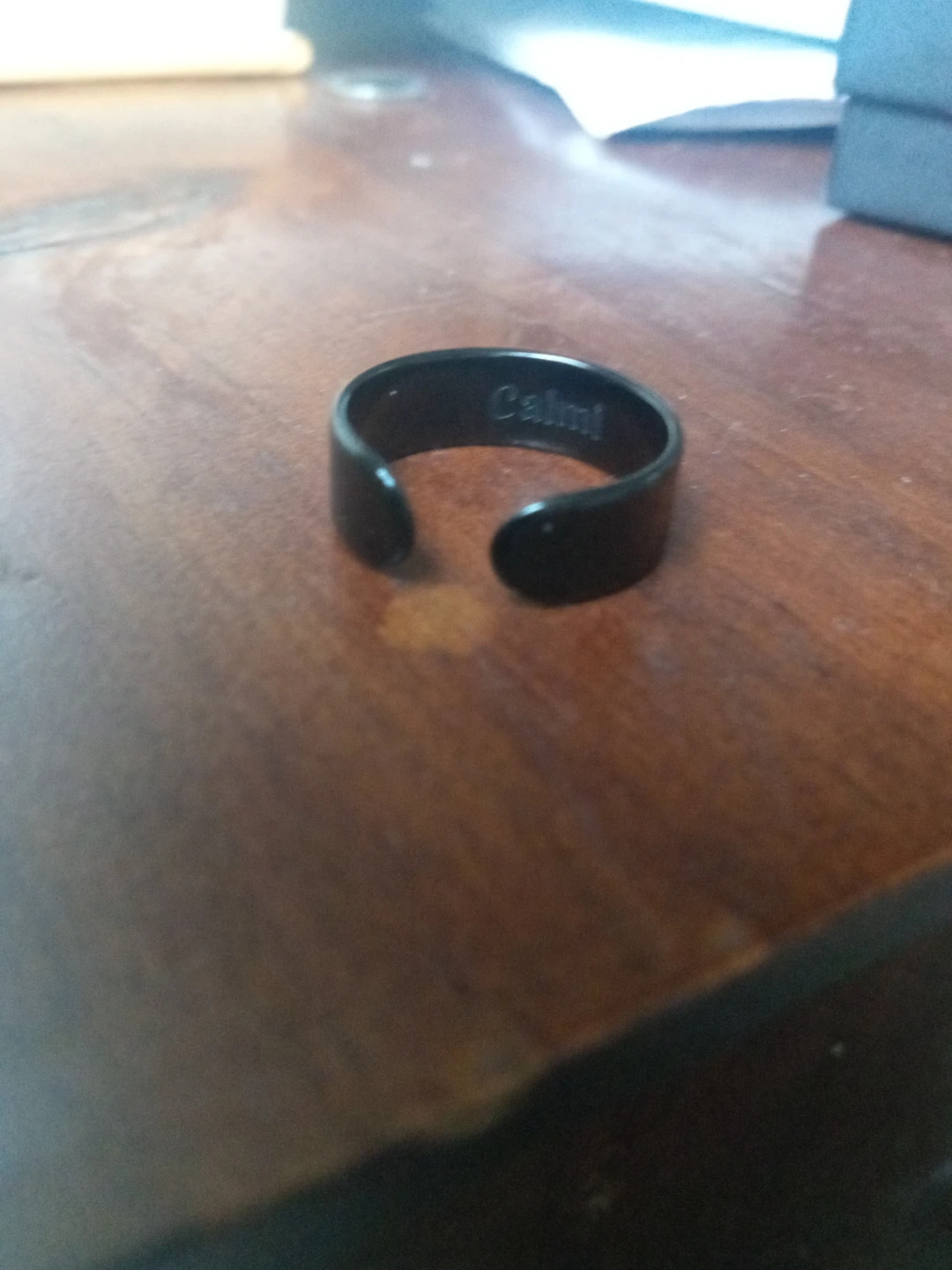 Calmi ring