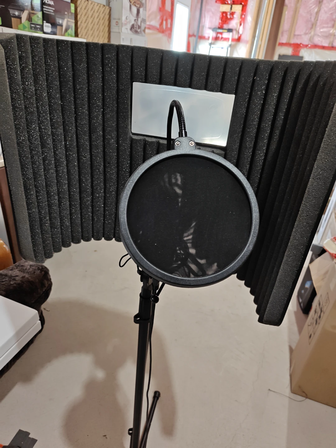 Portable Microphone Isolation Shield with Pop Filter