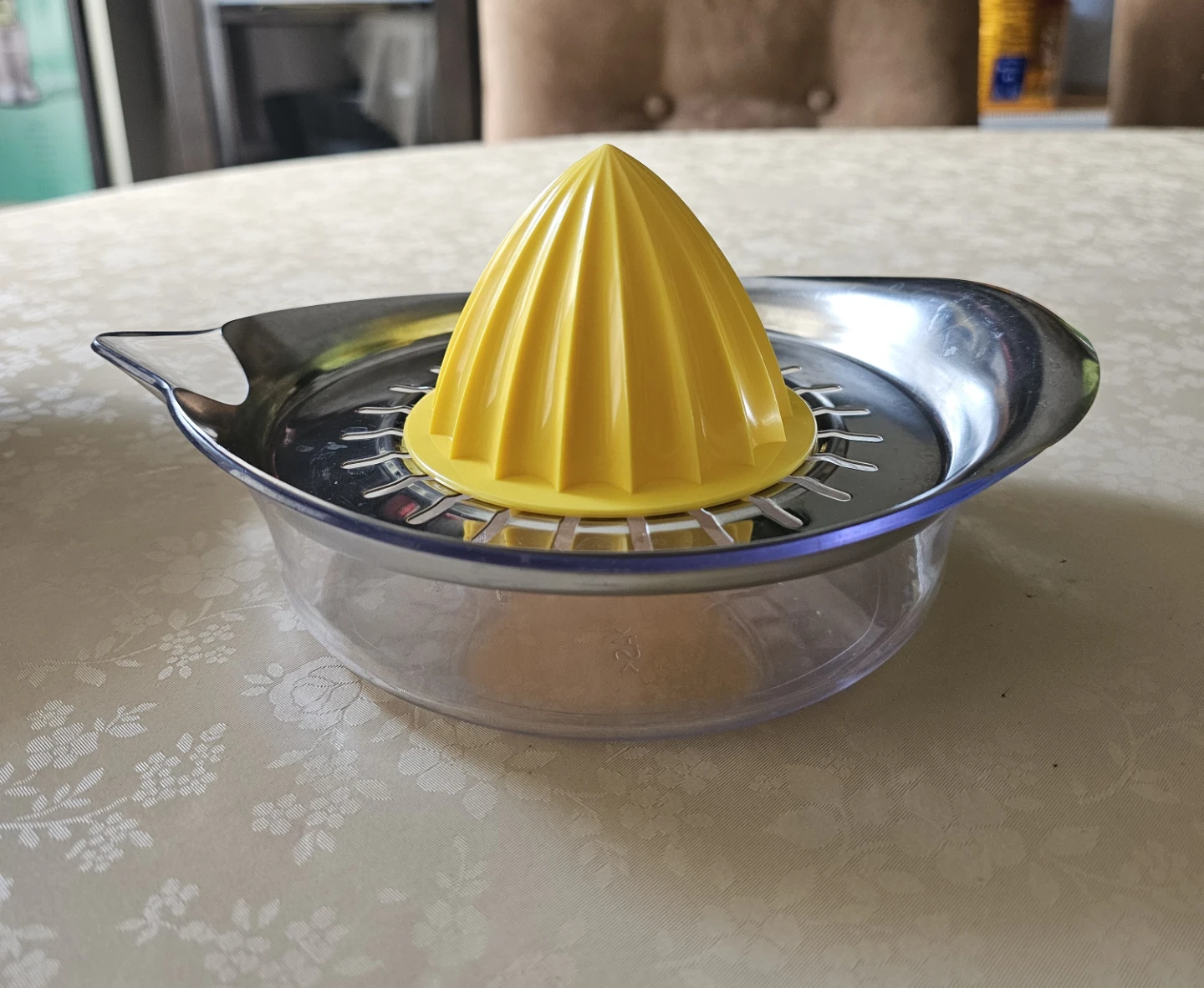 Yellow Citrus Juicer with Collection Bowl