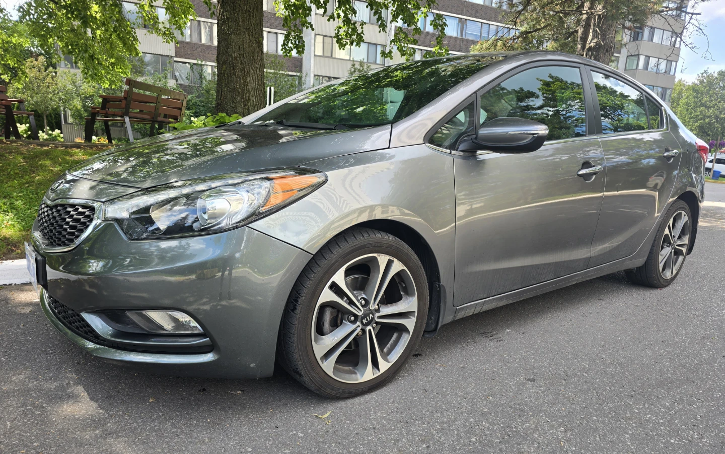 2015 Kia Forte EX Sedan low kms - photo 2