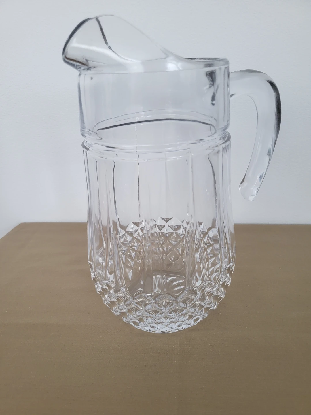 Cristal D'Arques Water/Juice  Pitcher with Decorative Base