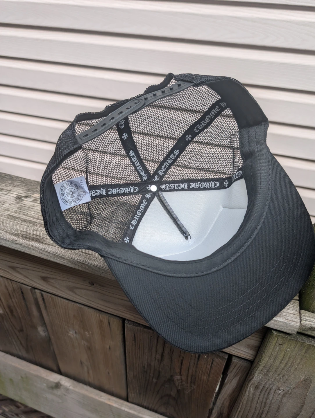 Chrome Hearts Trucker Hat - photo 2