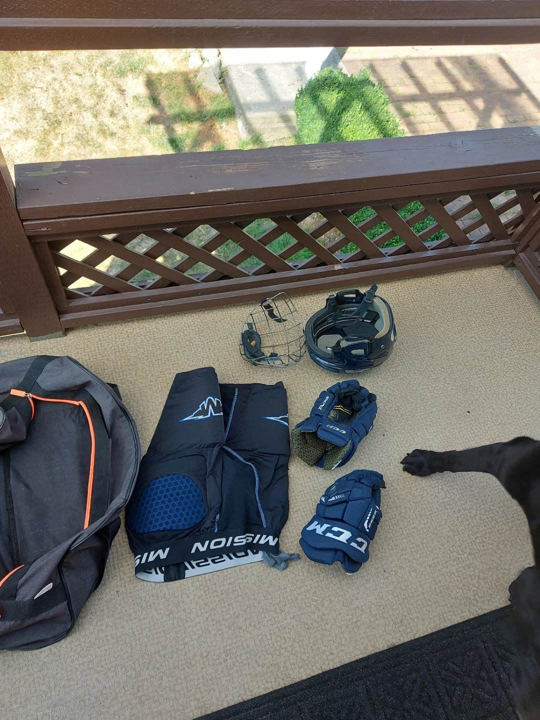 Bauer CCM and Mission hockey equipment set with bag - photo 2
