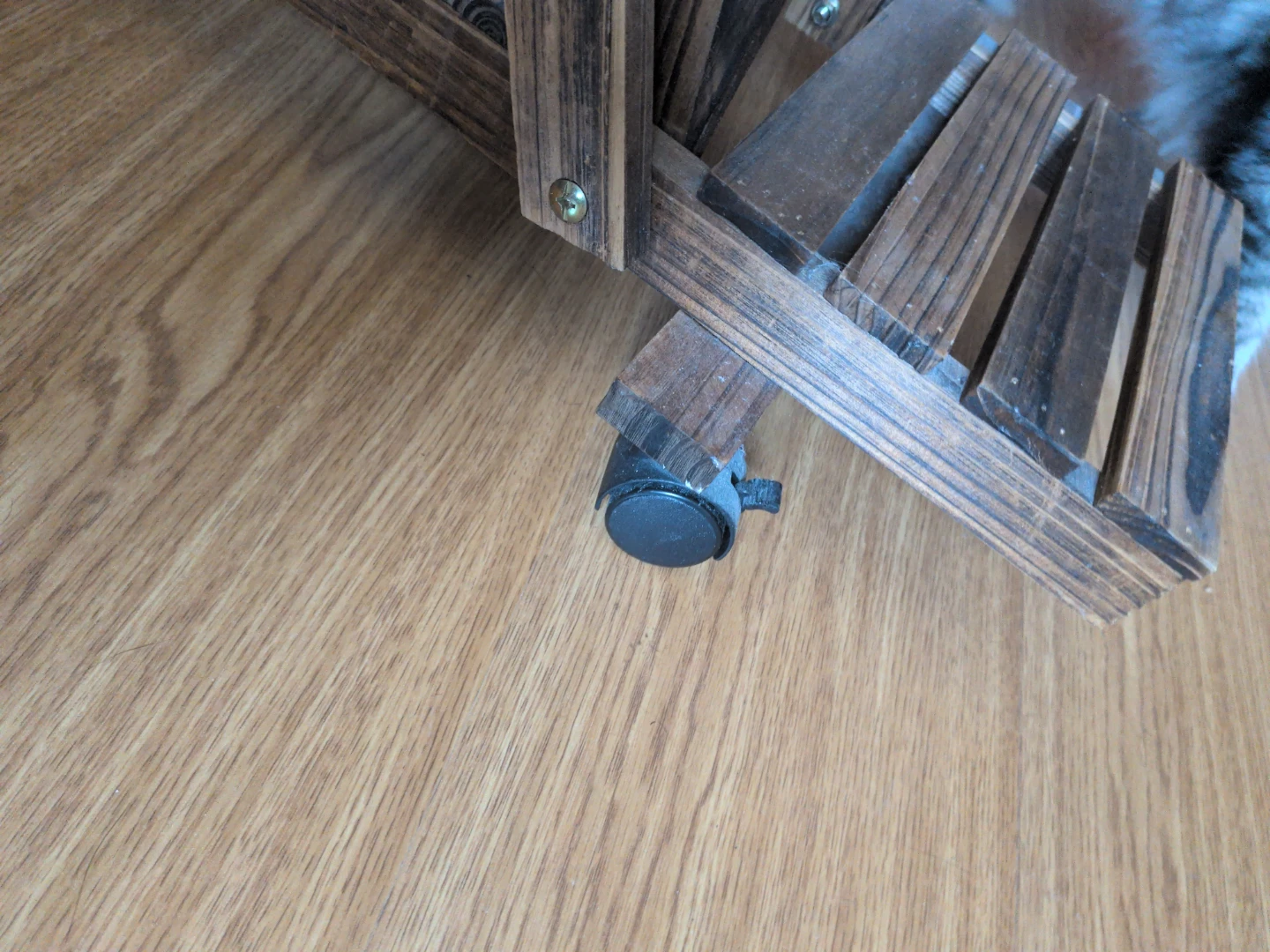 VIVISUN Wooden Plant Stand with Wheels - photo 4