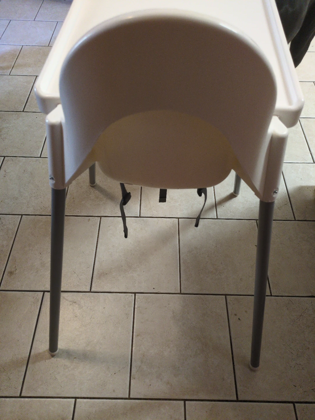 White Baby High Chair with Tray - photo 3