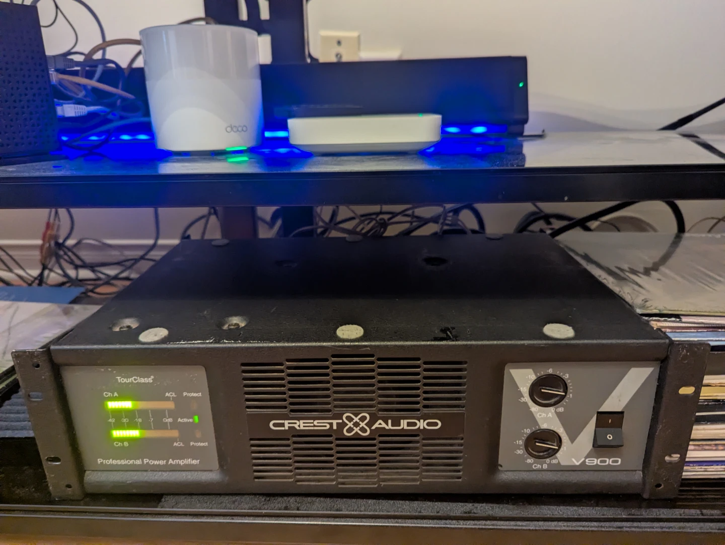 Crest Audio V900 Professional Power Amplifier - photo 5