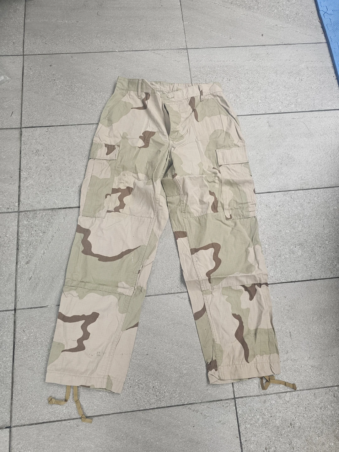 Selling  Men Military Uniforms