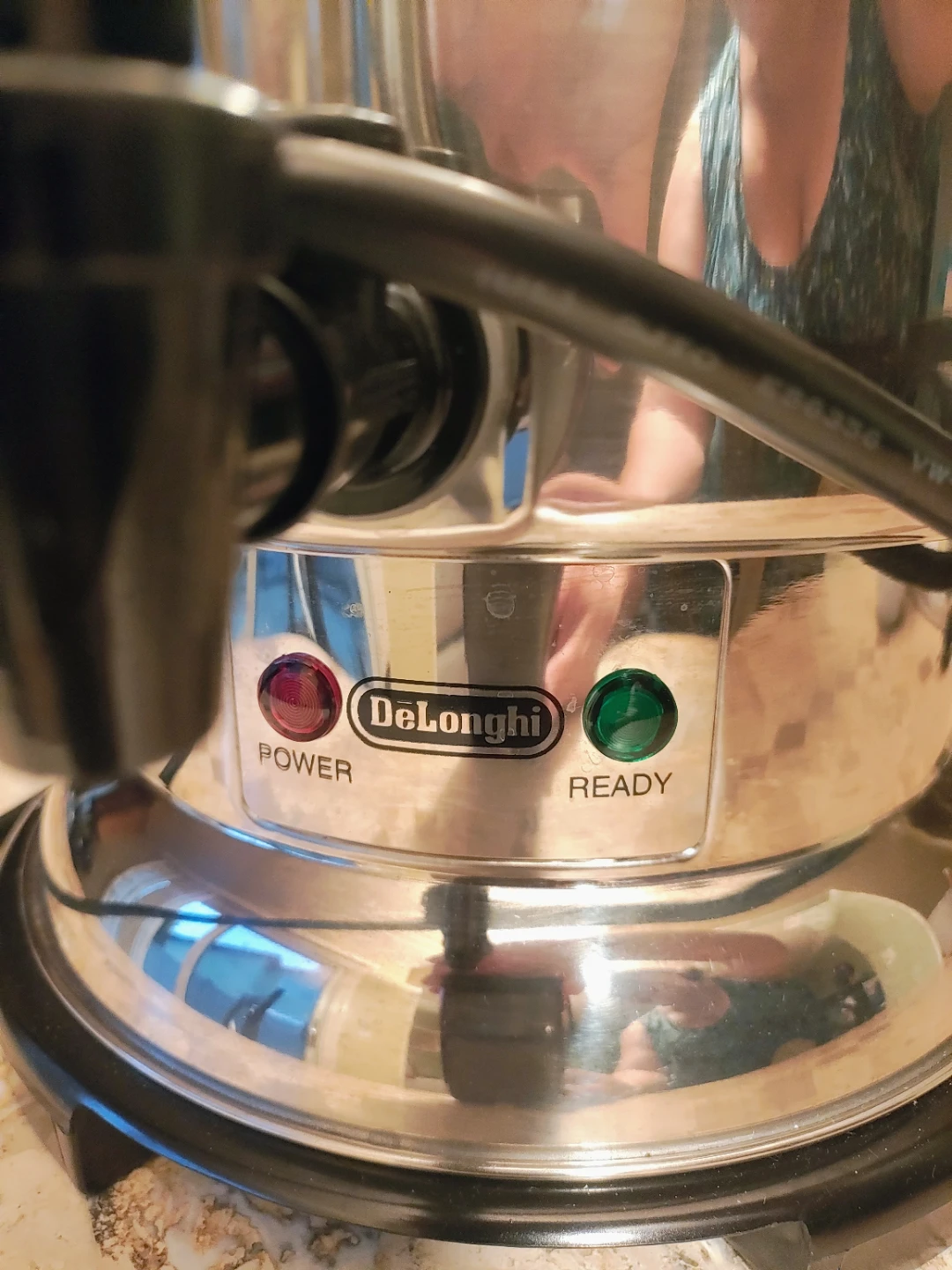 DeLonghi Deluxe 60-Cup Commercial Coffee Urn (Model DCU62) - photo 2