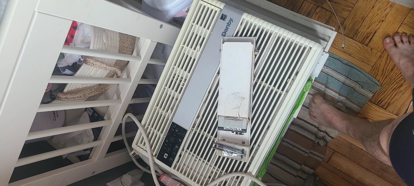 Danby Window Air Conditioner - photo 4