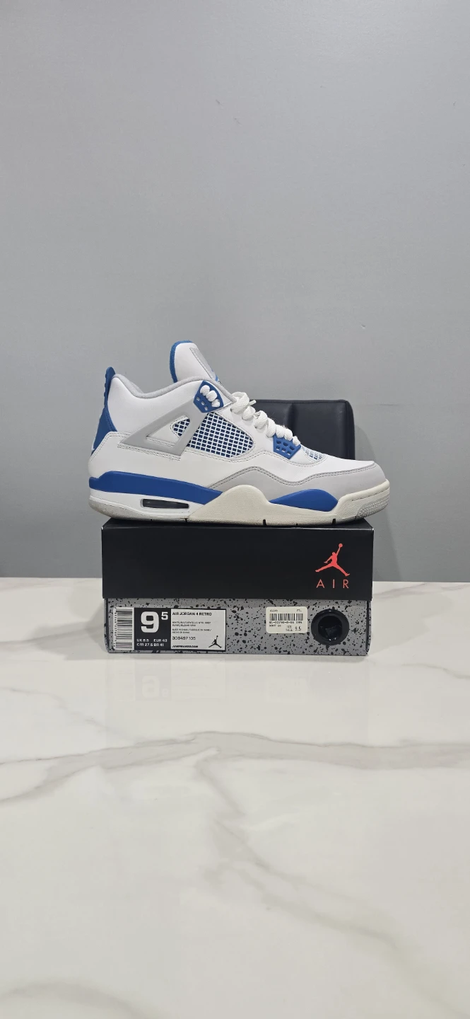 Air Jordan 4 Military blue size 9.5