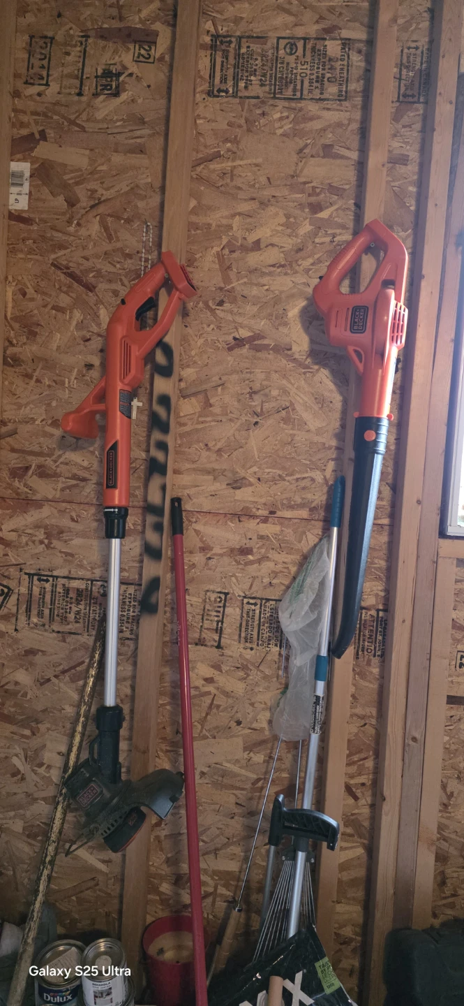 Black+Decker Electric Leaf Blower and String Trimmer - photo 3