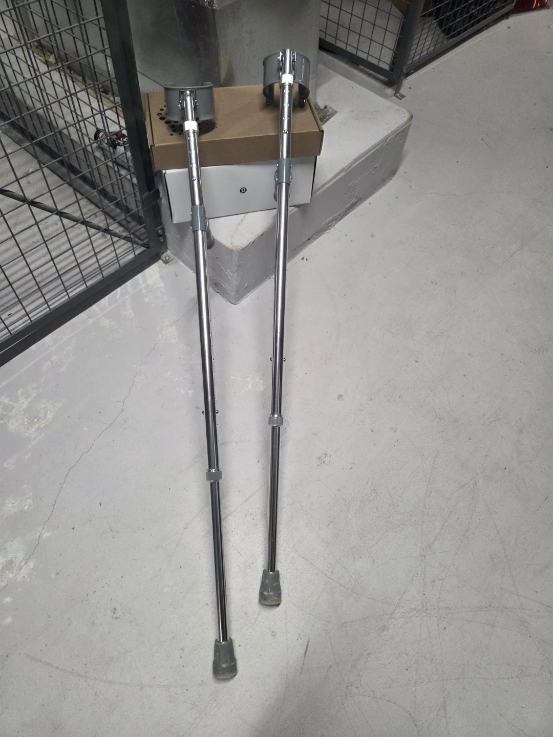 Adjustable Crutches - photo 3