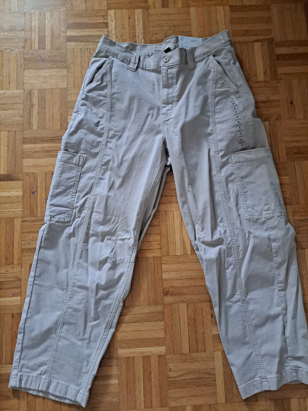 American Eagle Cargo Pants - Tan - Size 8