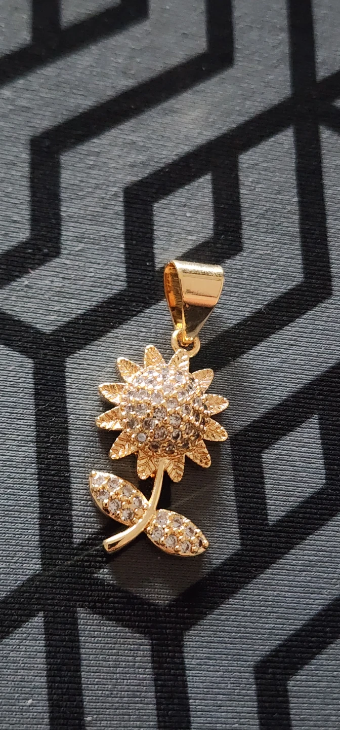Sunflower gold plated Pendant with Rhinestones