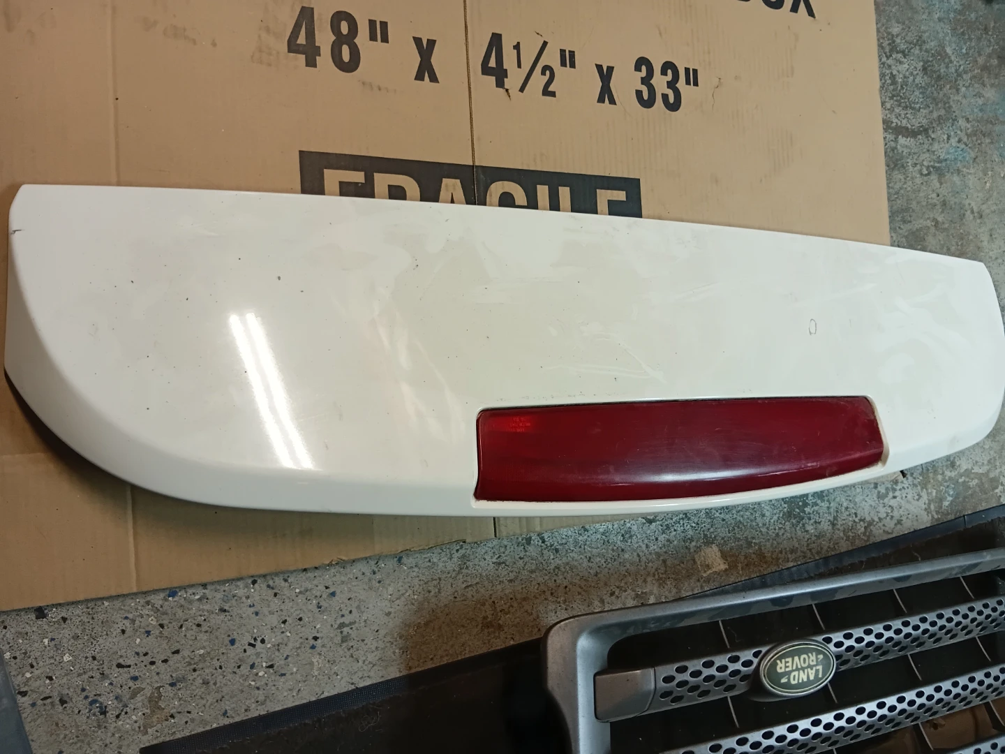 Land Rover Spoiler with Brake Light