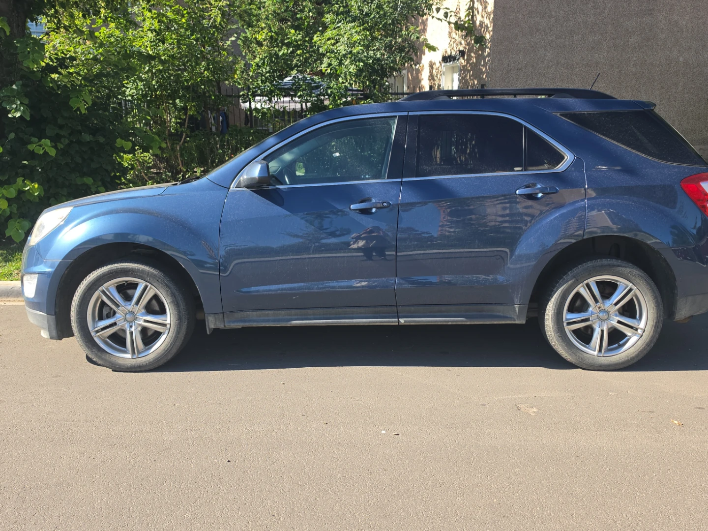 2016 Chevrolet Equinox LT SUV - photo 2