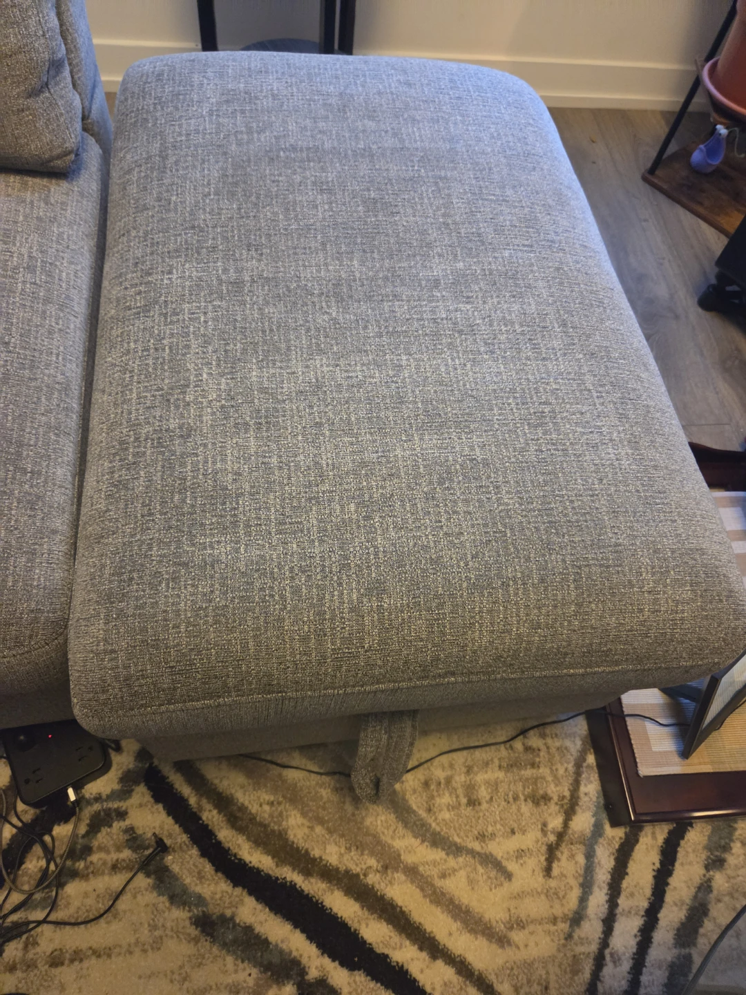 Structube sectional sleeper / ottoman - photo 3