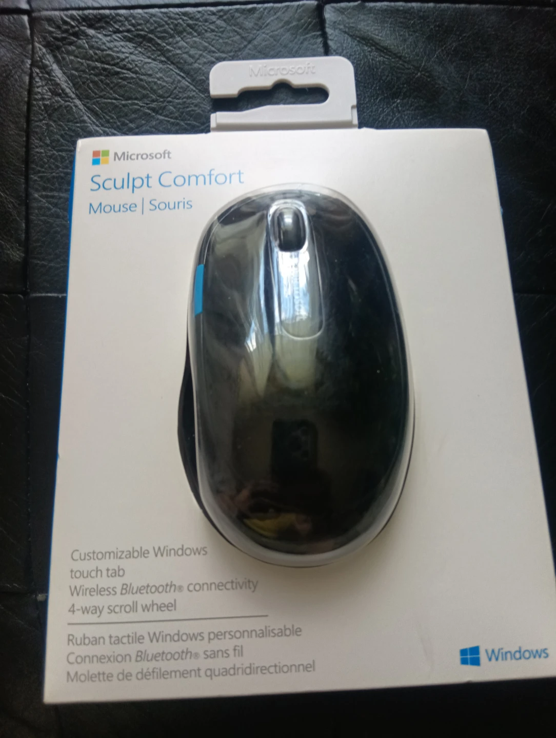 Microsoft Sculpt Comfort Mouse