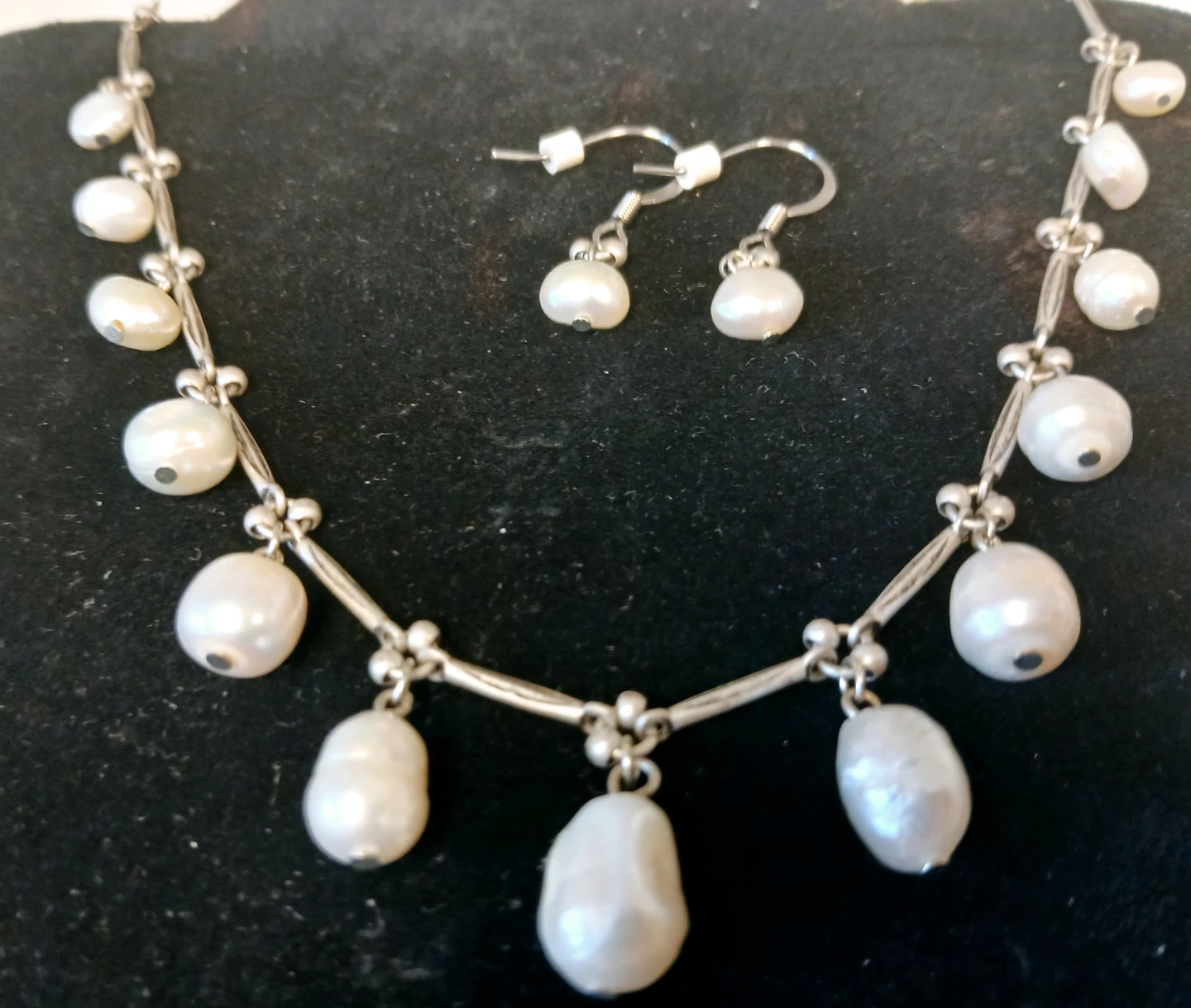 Pearl Necklace and Earring Set - photo 2