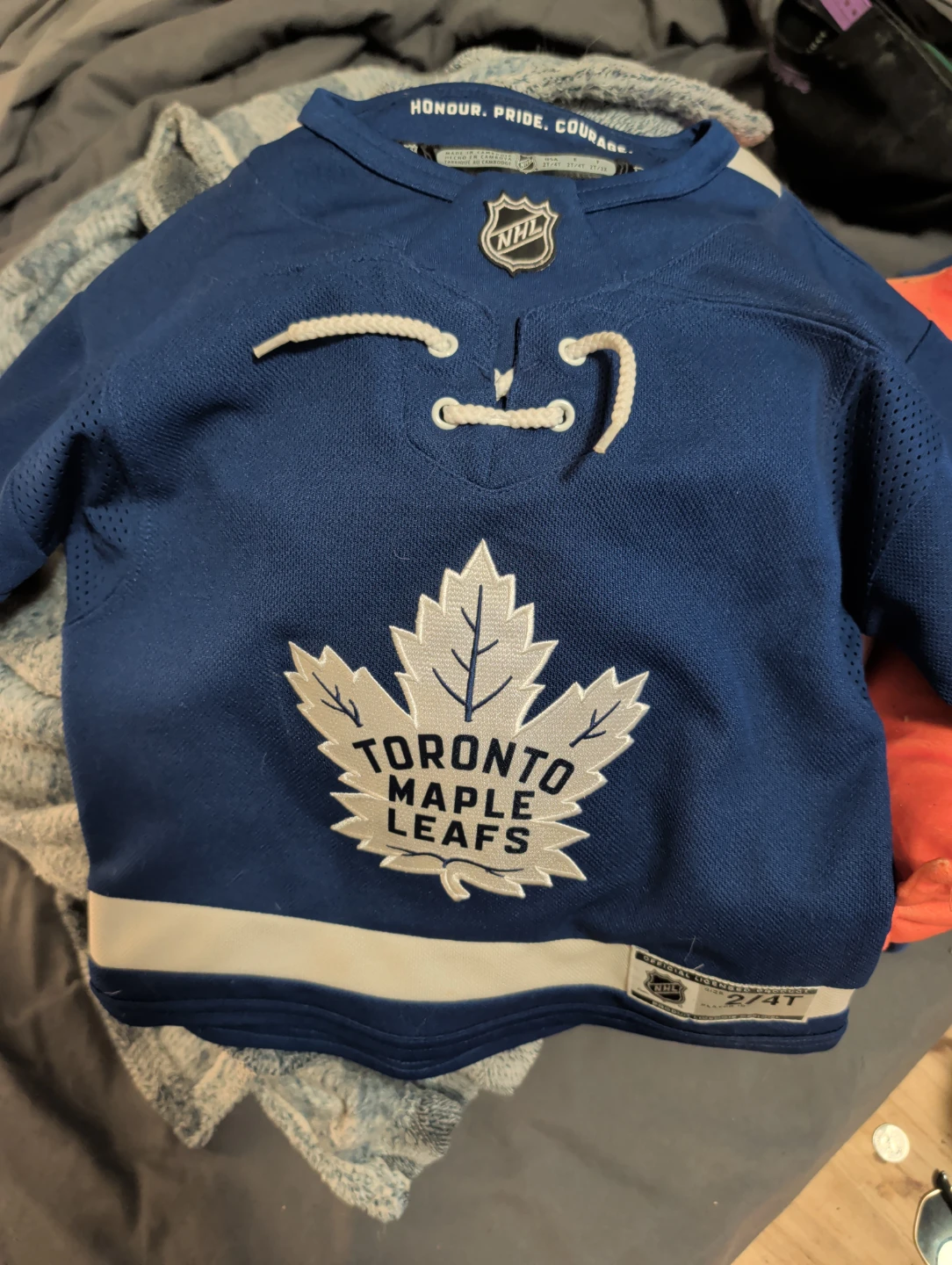 Toronto Maple Leafs Kids Jersey Size 2/4T