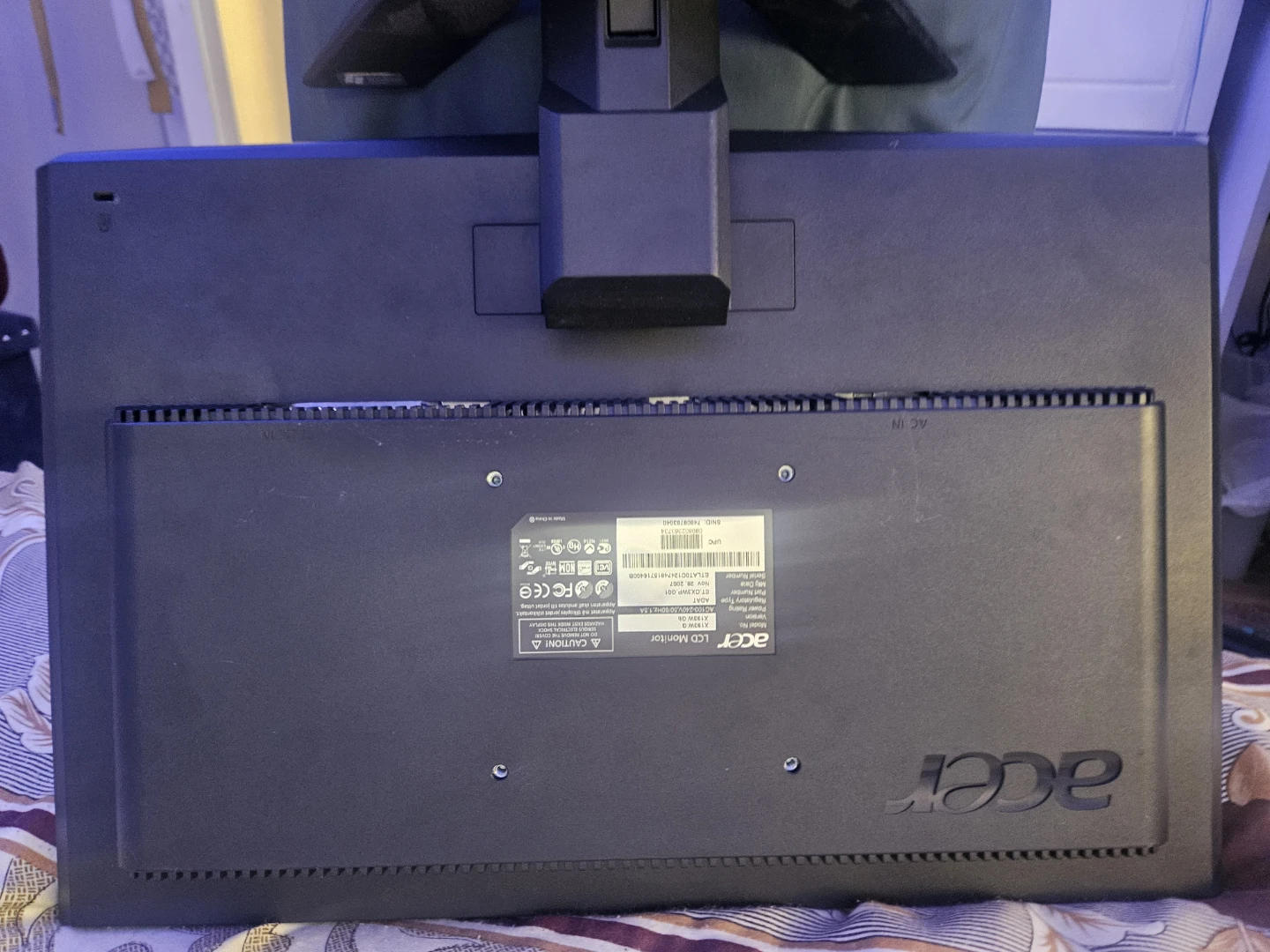 Acer LCD Monitor - photo 3