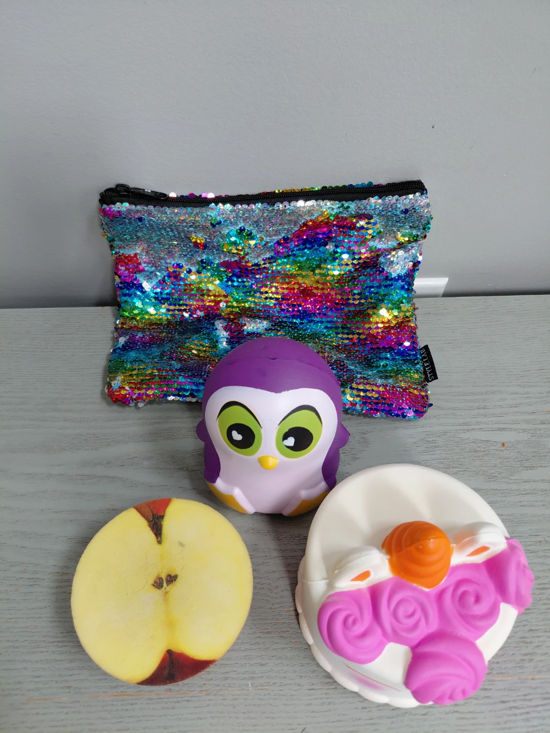 Squishy toys and sequin pouch set