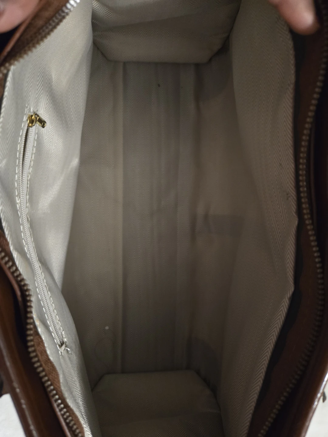 Brown Patent Leather Handbag - photo 3