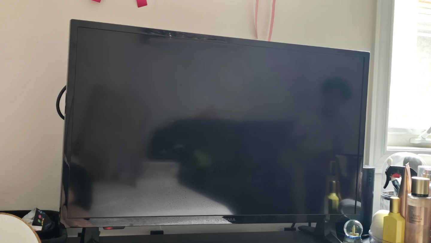 Insignia Roku TV E32109NKBDBMNNX