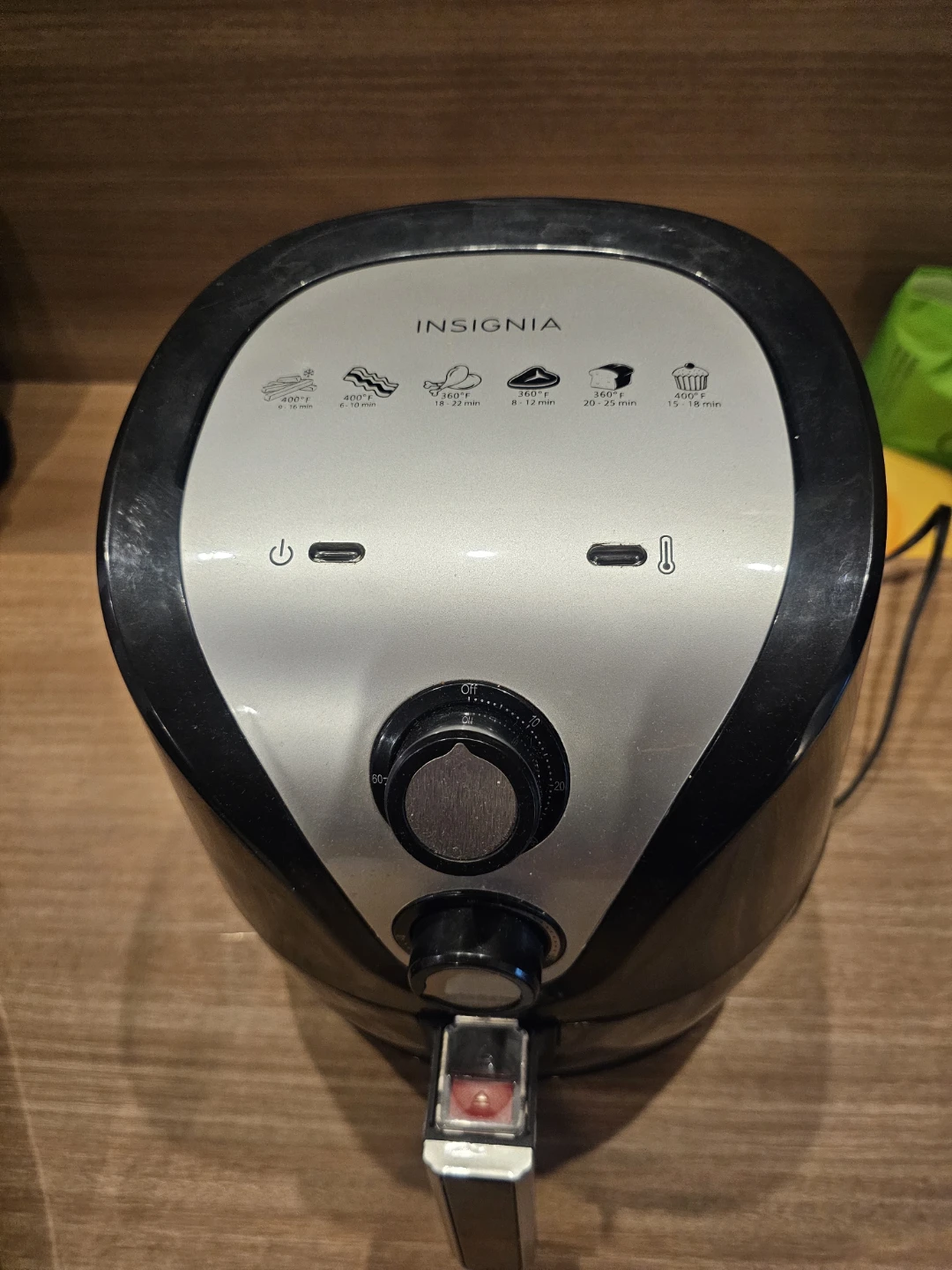 Insignia Air Fryer - photo 2