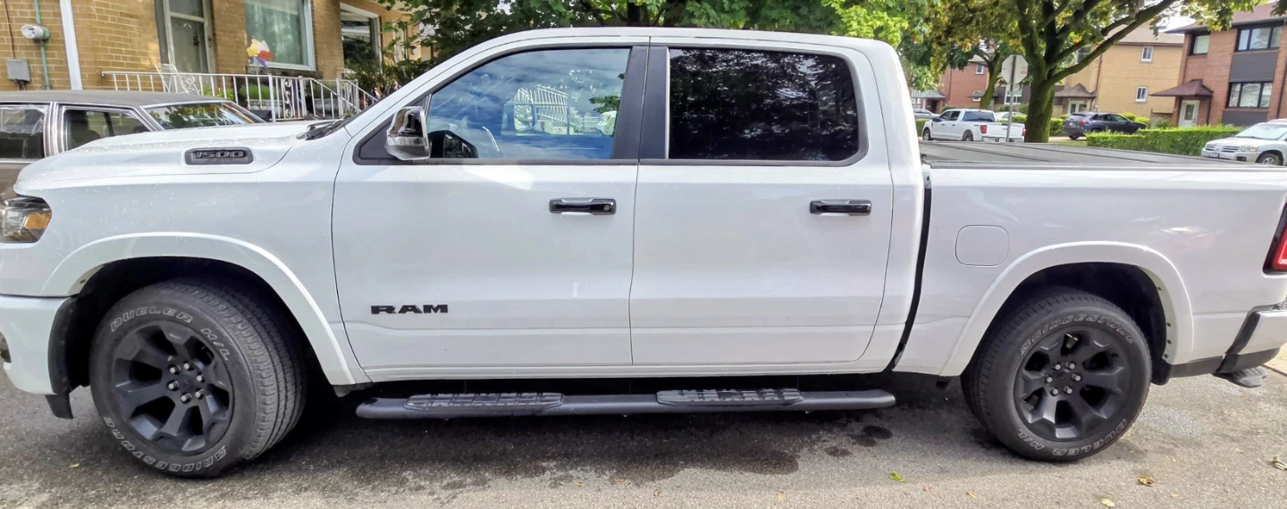 White Ram 1500 Pickup Truck - photo 5