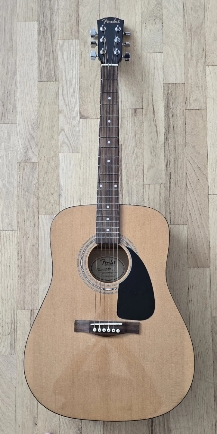 Fender FA-100 Acoustic Guitar with Case