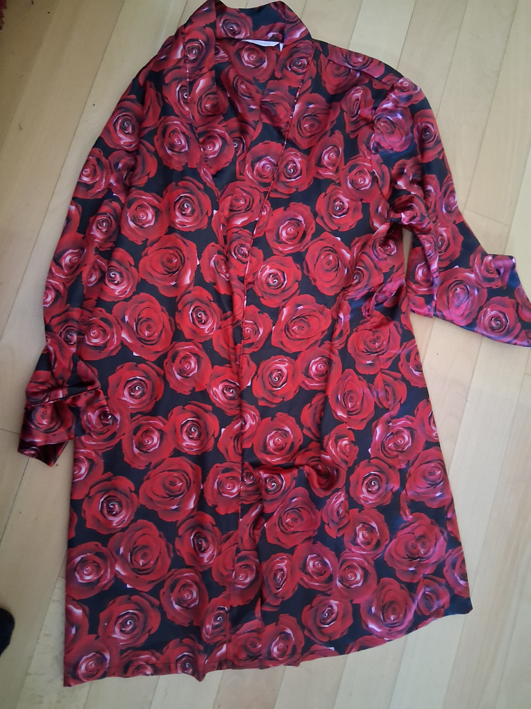 Red Rose Print Silk Robe and Chemise Set