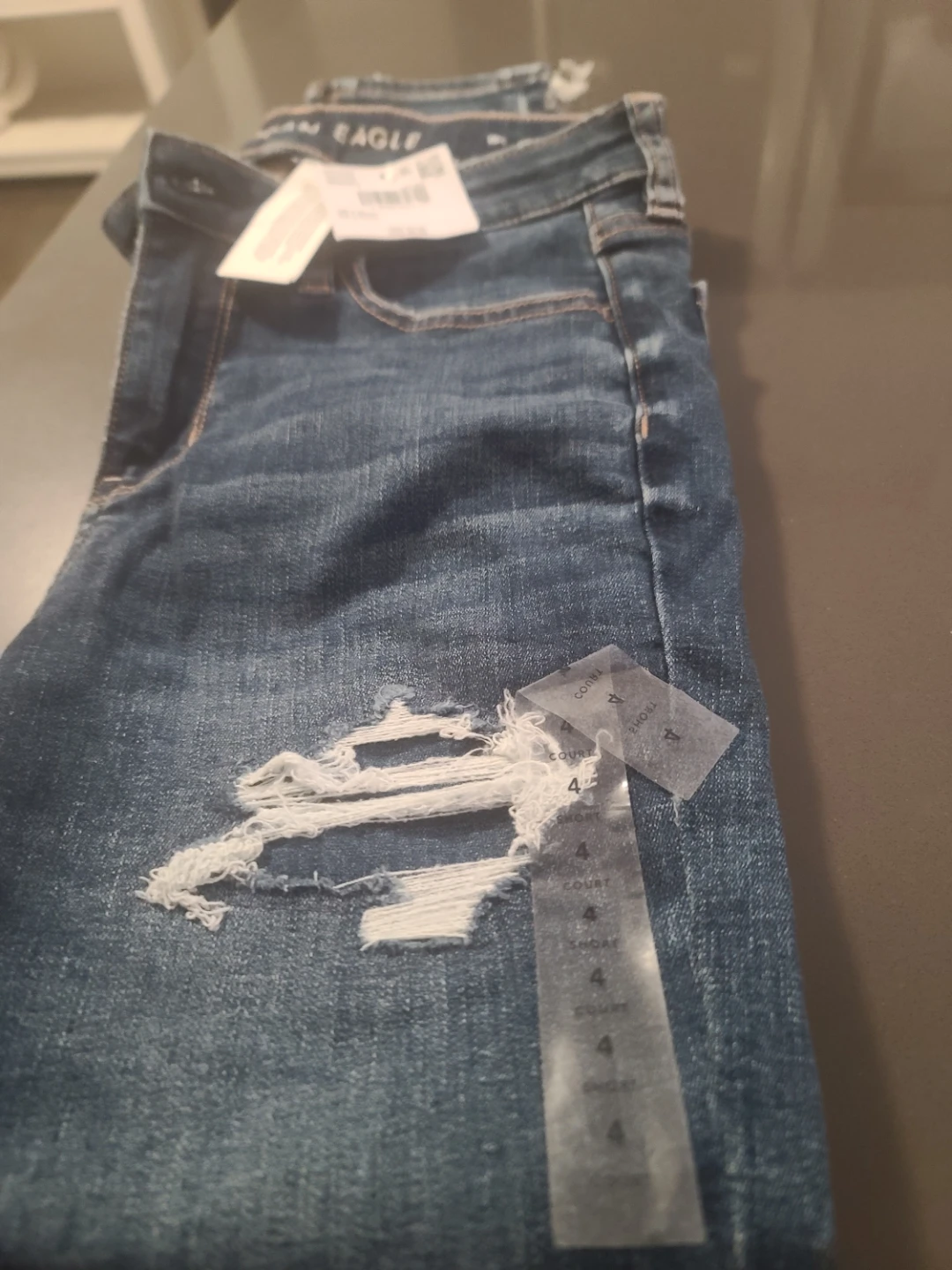 American Eagle Ripped Jeans - Size 4 Short
