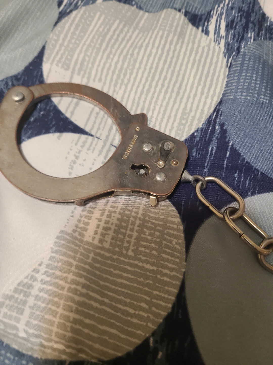Chain Link Handcuffs - photo 2