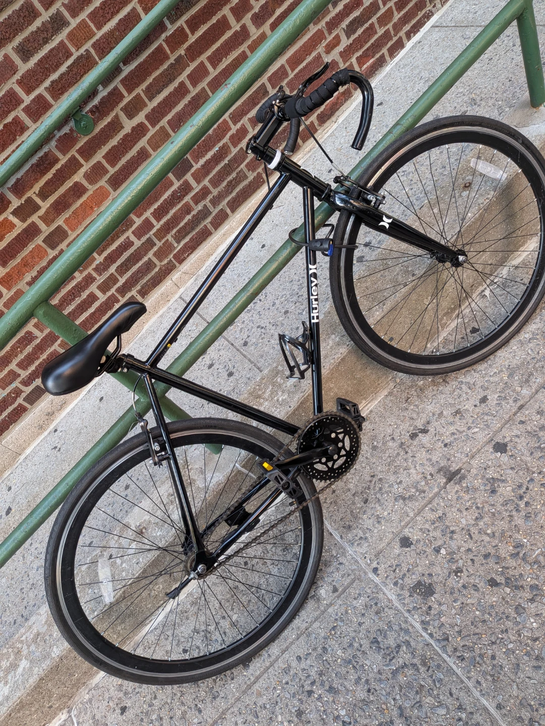 Hurley Black Road Bike - photo 3