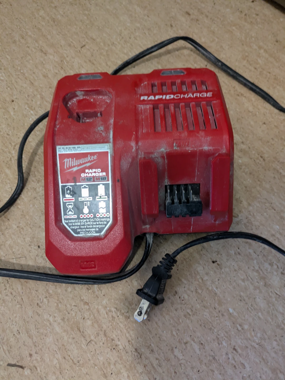 Milwaukee M12 and M18 Rapid Charger