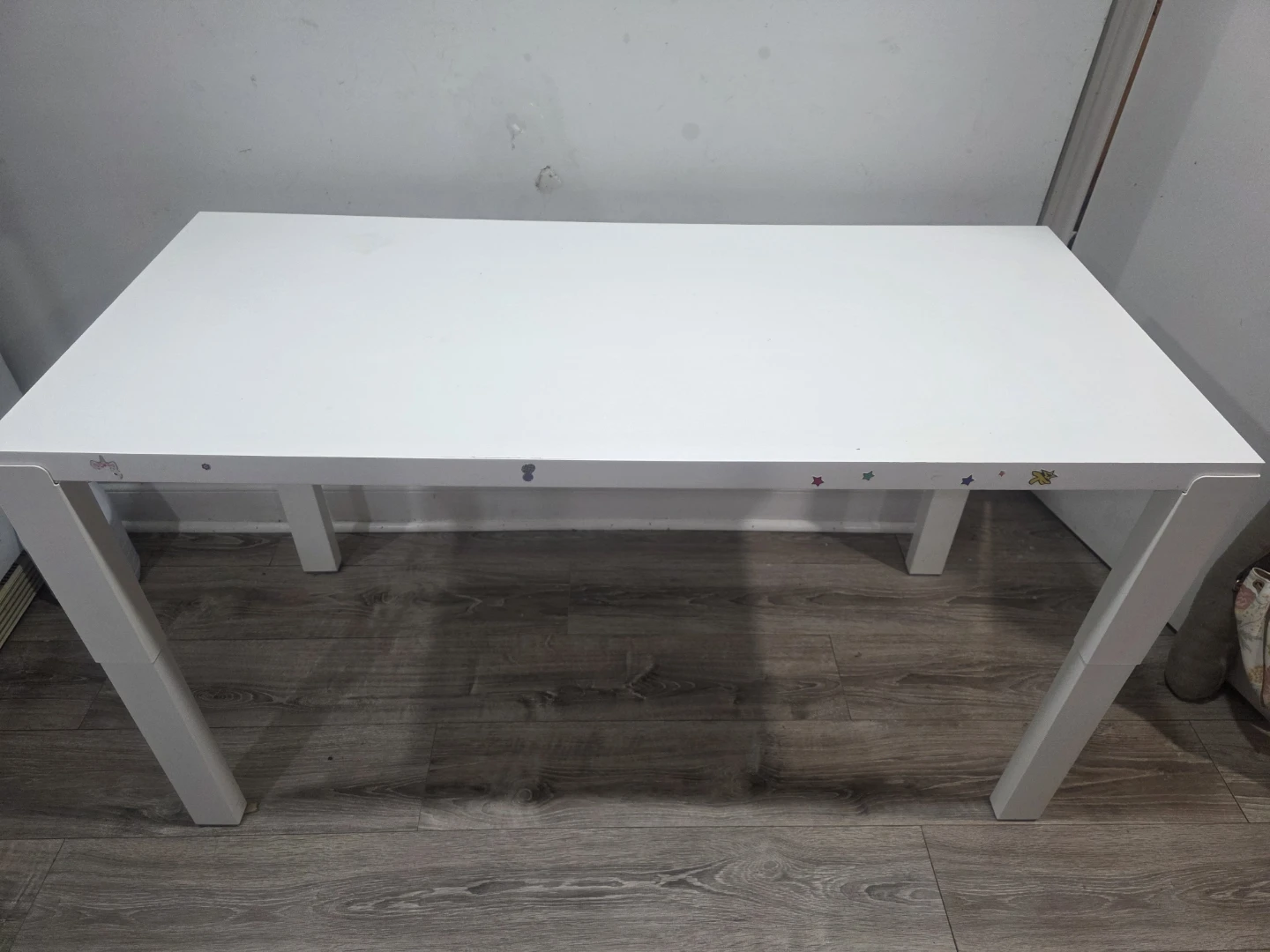 White Rectangular Desk with Adjustable Legs - photo 2