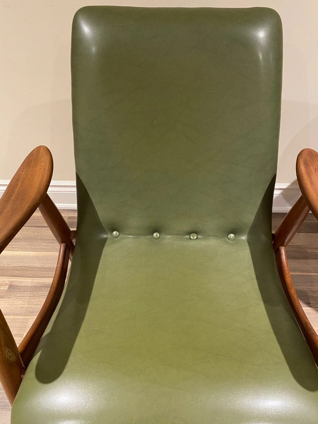 Vintage Rose wood Green faux Leather Armchair - photo 3