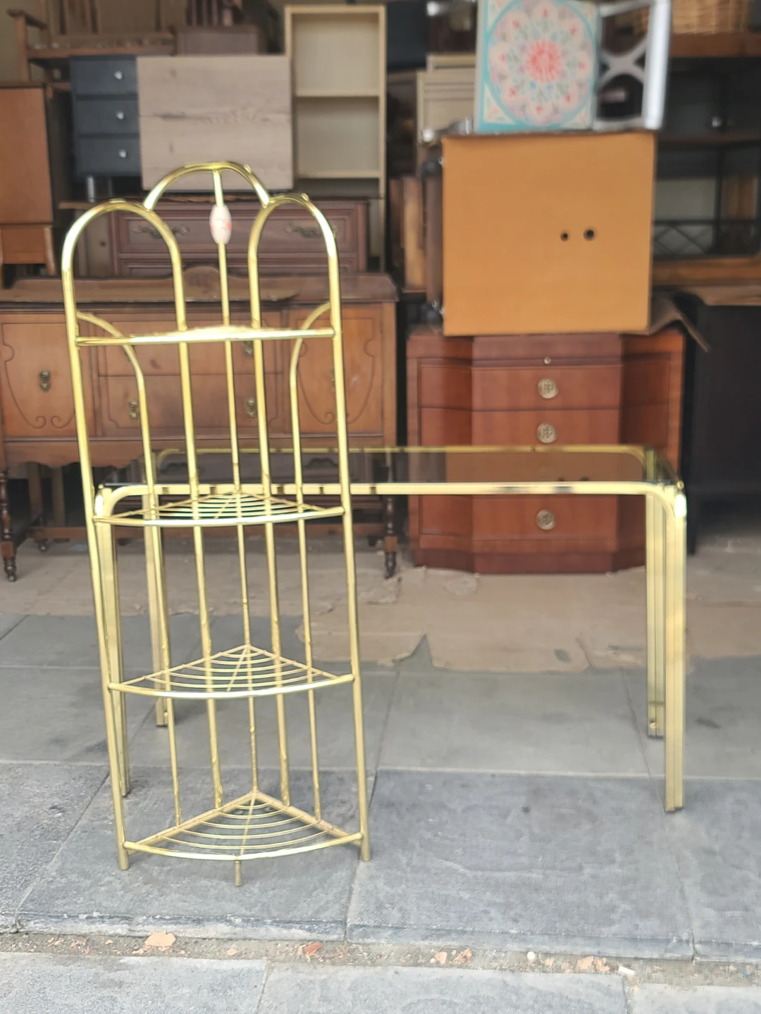 Gold Metal Corner Shelf Unit & Console Table - photo 2
