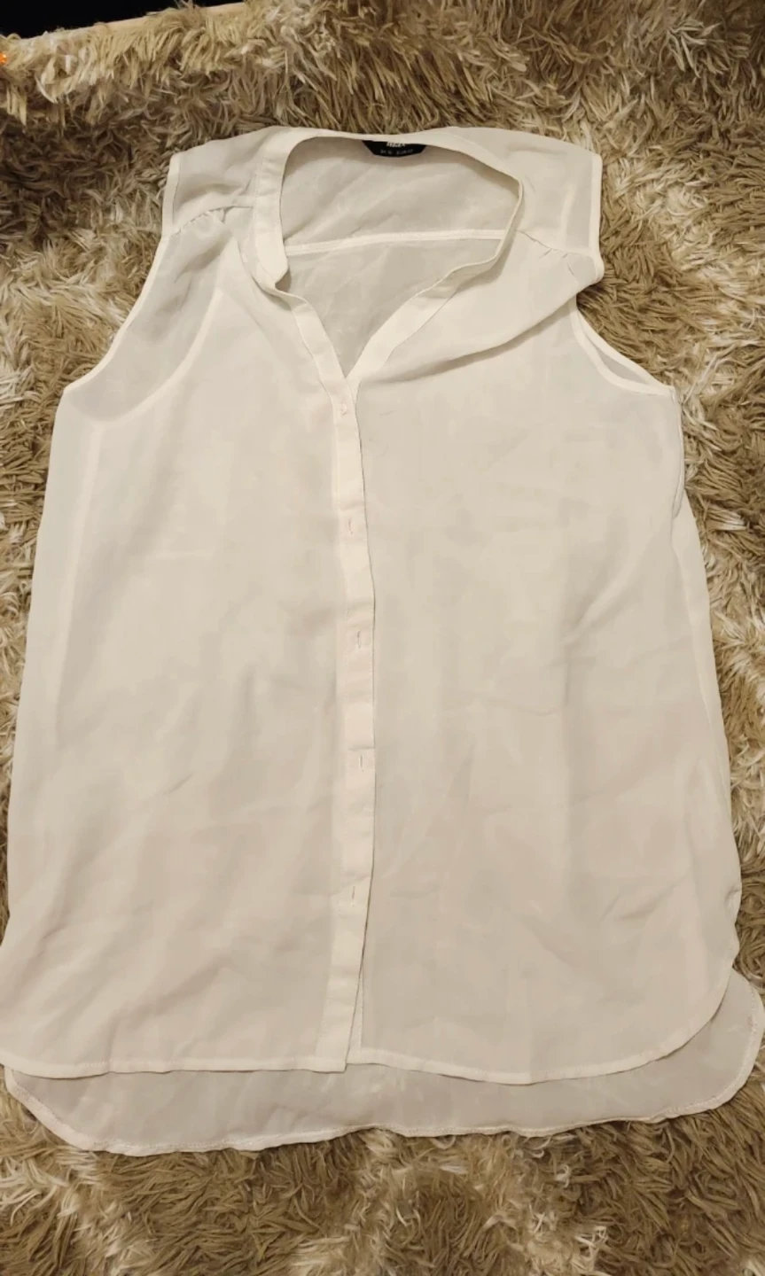 Max white sleeveless button up shirt size UK 16