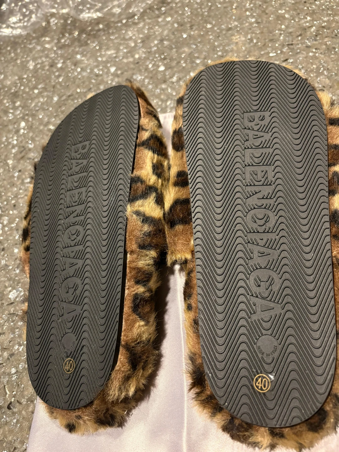 Balenciaga Leopard Print Furry Slides - Size 40 - photo 3