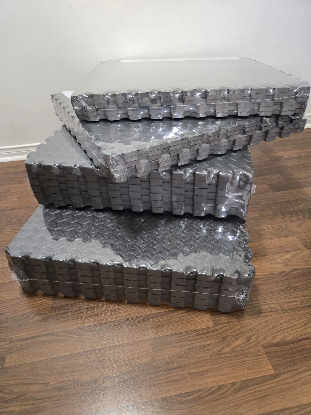 1/2 inch thick foam mats, 6 per pack, covers 24sq ft. New.