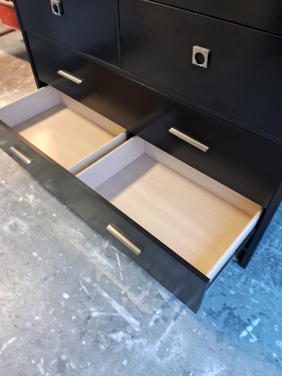Black dresser with 7 drawers - photo 2